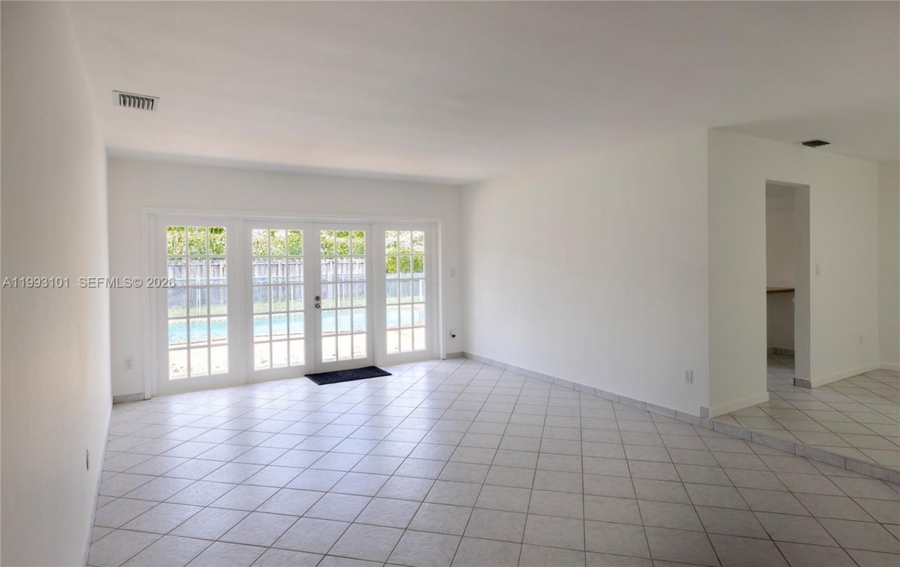 9700 Kendale Blvd , Miami, FL 33176 Photo