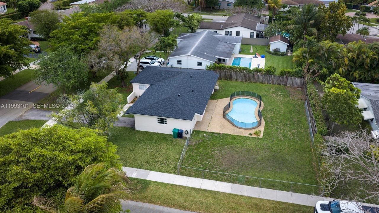 9700 Kendale Blvd , Miami, FL 33176 Photo