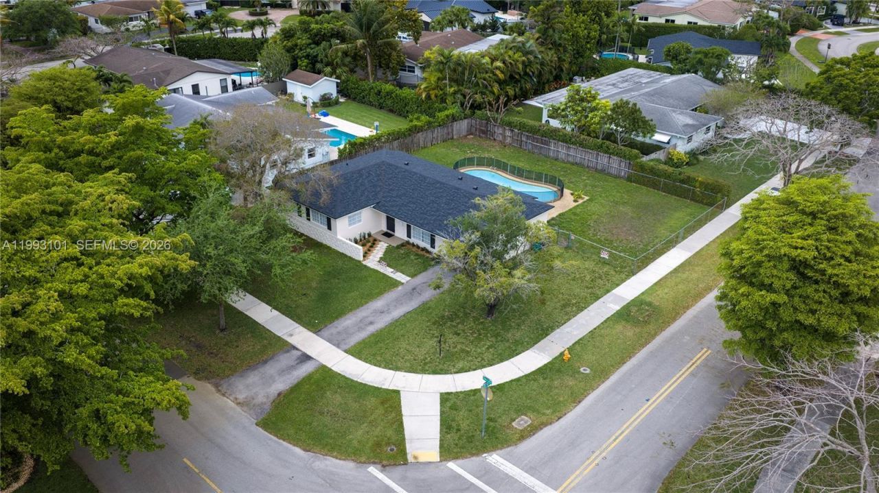 9700 Kendale Blvd , Miami, FL 33176 Photo