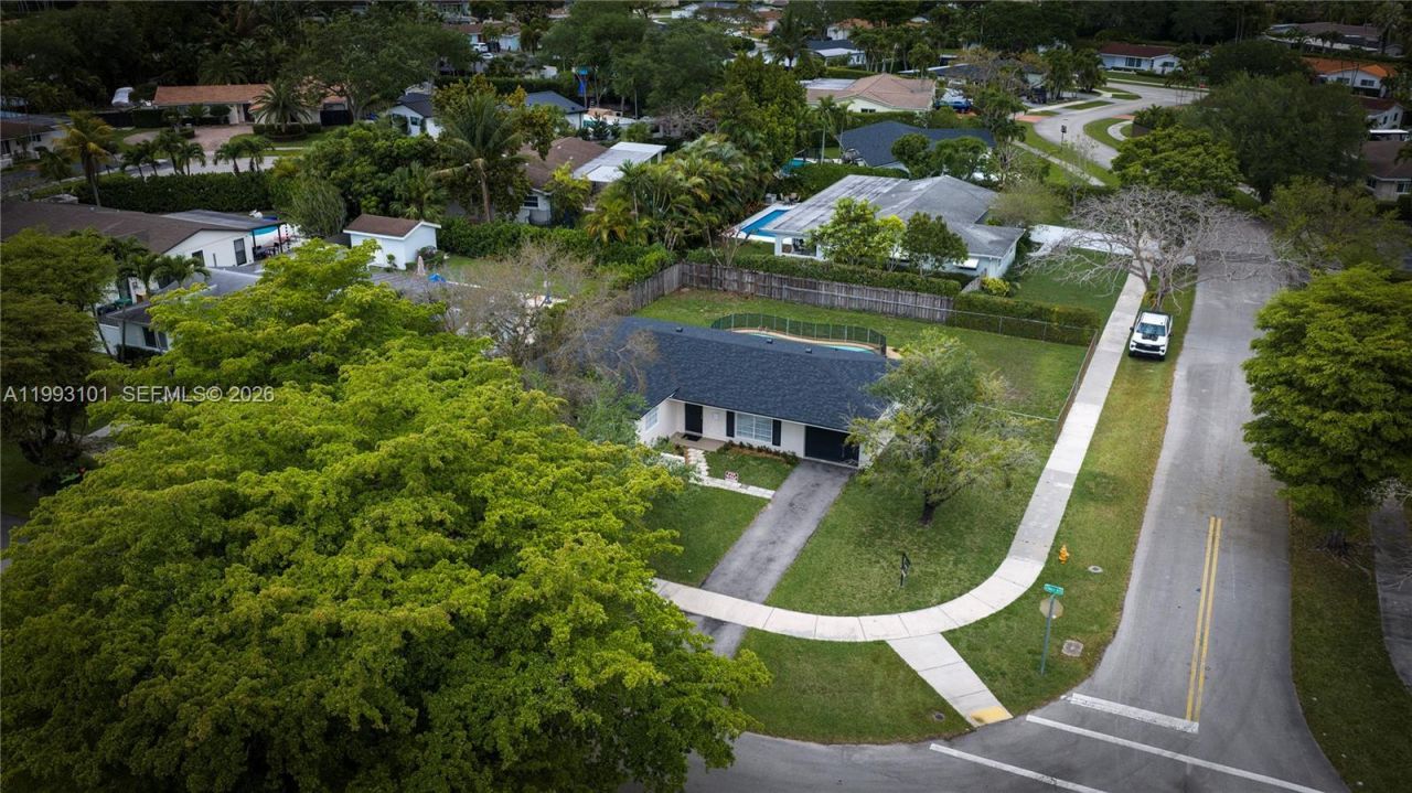 9700 Kendale Blvd , Miami, FL 33176 Photo