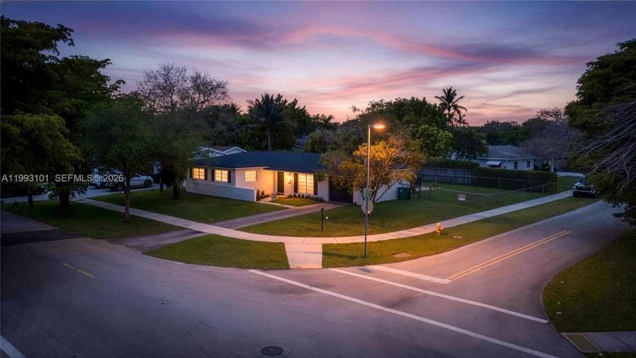 9700 Kendale Blvd , Miami, FL 33176 Photo