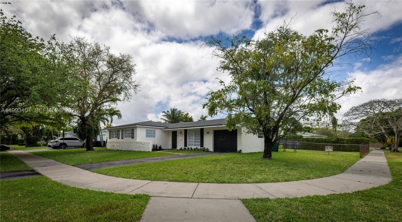 9700 Kendale Blvd , Miami, FL 33176 Photo