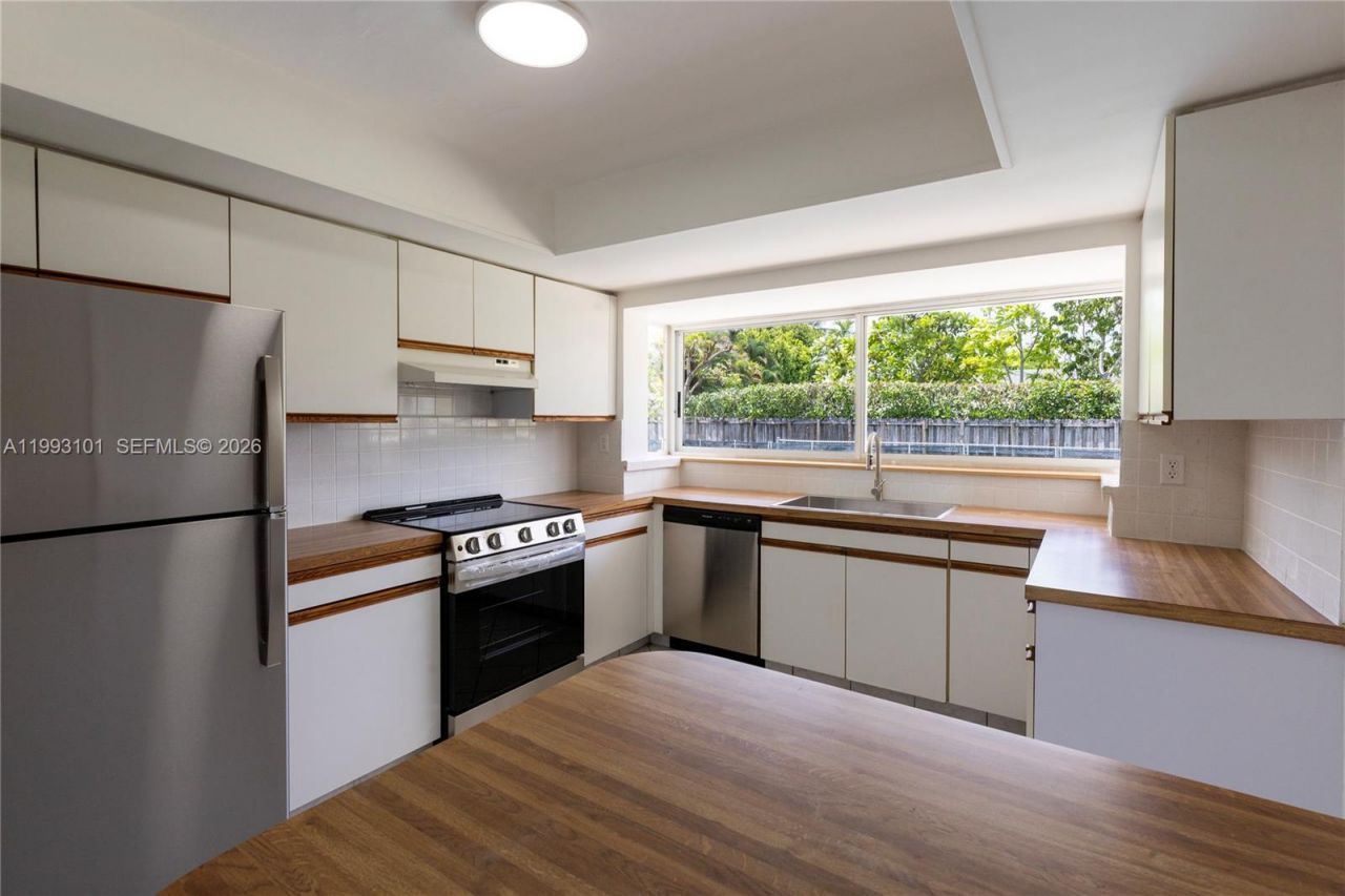 9700 Kendale Blvd , Miami, FL 33176 Photo