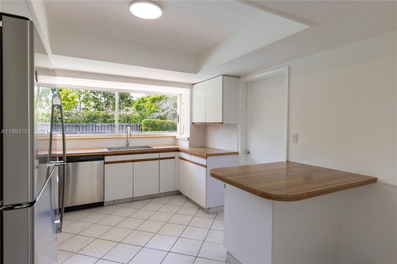 9700 Kendale Blvd , Miami, FL 33176 Photo