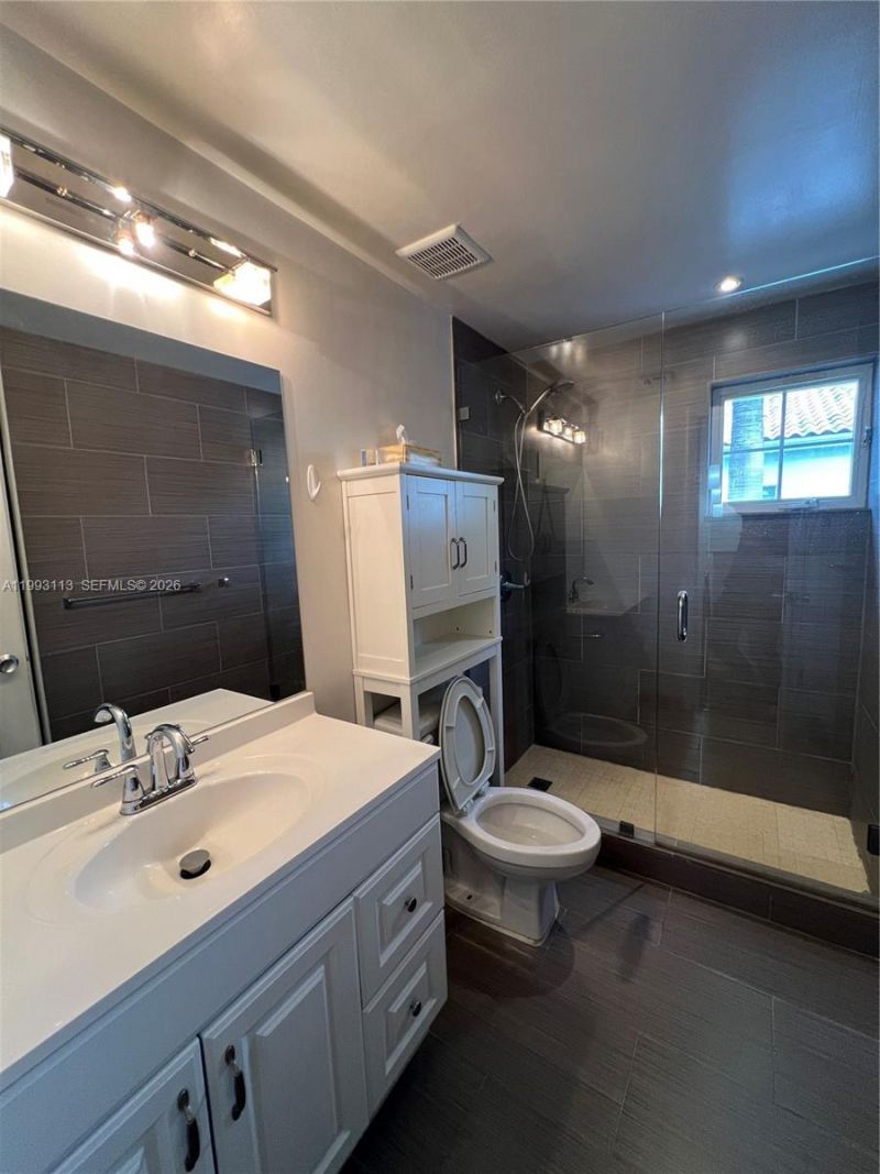 261 Navarre Ave , Unit A-4, Coral Gables, FL 33134 Photo