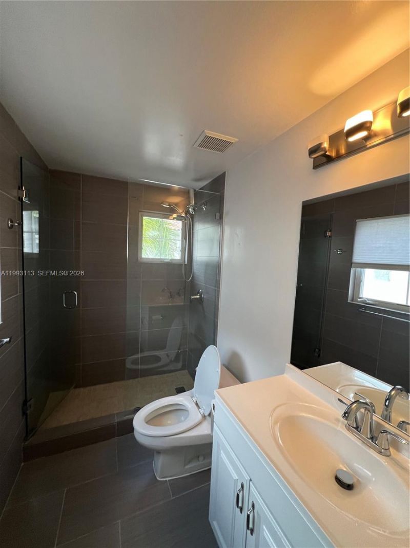 261 Navarre Ave , Unit A-4, Coral Gables, FL 33134 Photo