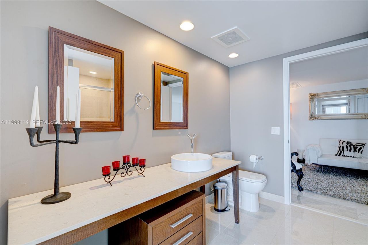 495 Brickell Ave, Unit 3505, Miami, FL 33131 Photo