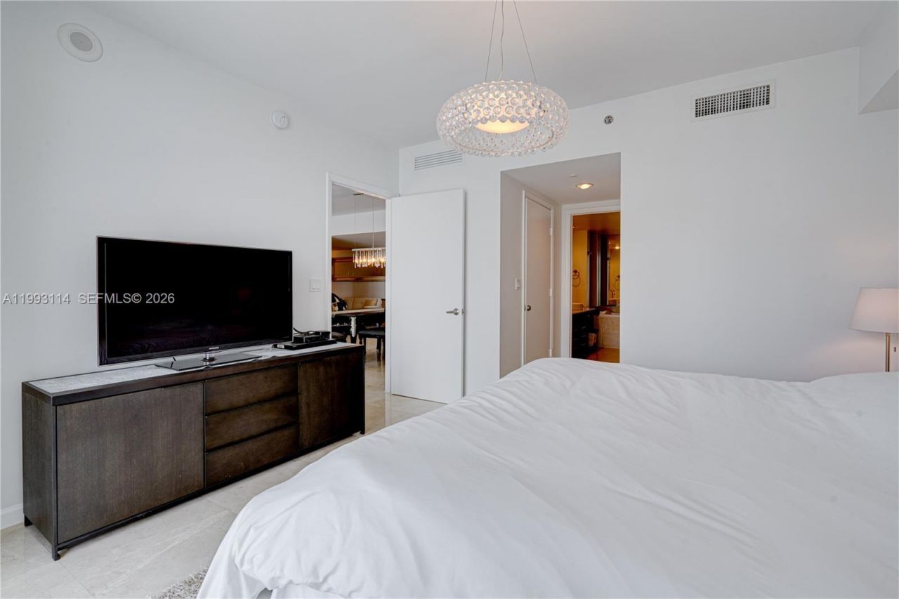 495 Brickell Ave, Unit 3505, Miami, FL 33131 Photo