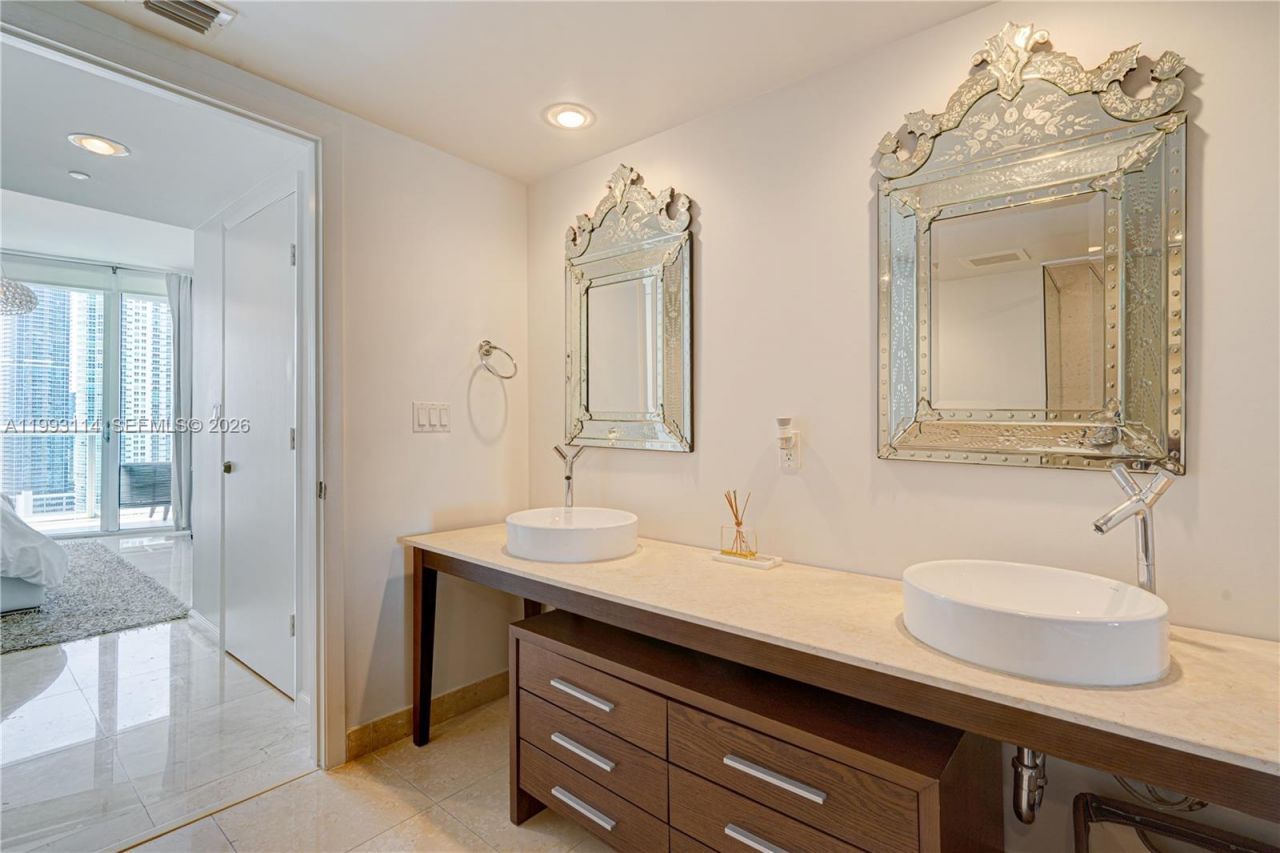 495 Brickell Ave, Unit 3505, Miami, FL 33131 Photo