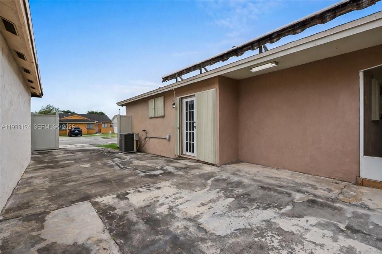 19301 SW 123rd Ave, Miami, FL 33177 Photo