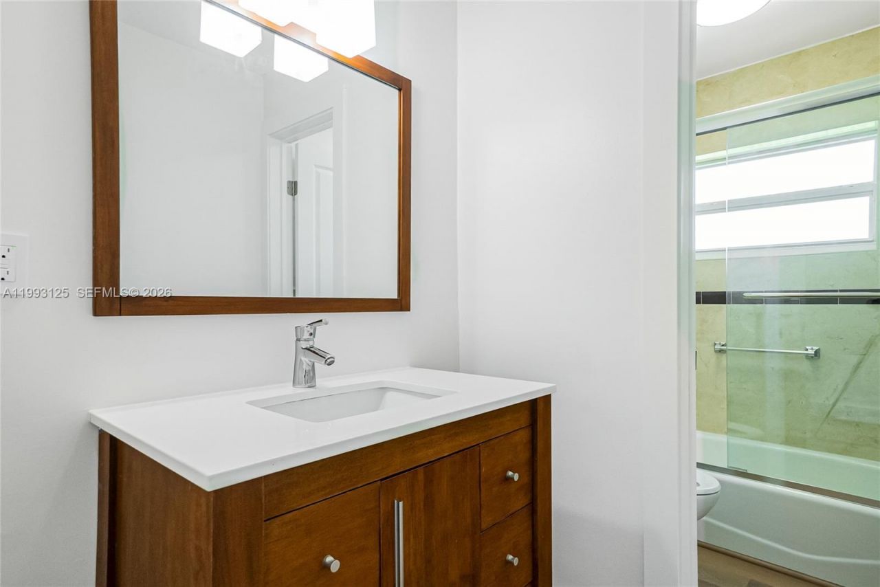 12020 SW 108th St , Unit 12020, Miami, FL 33186 Photo