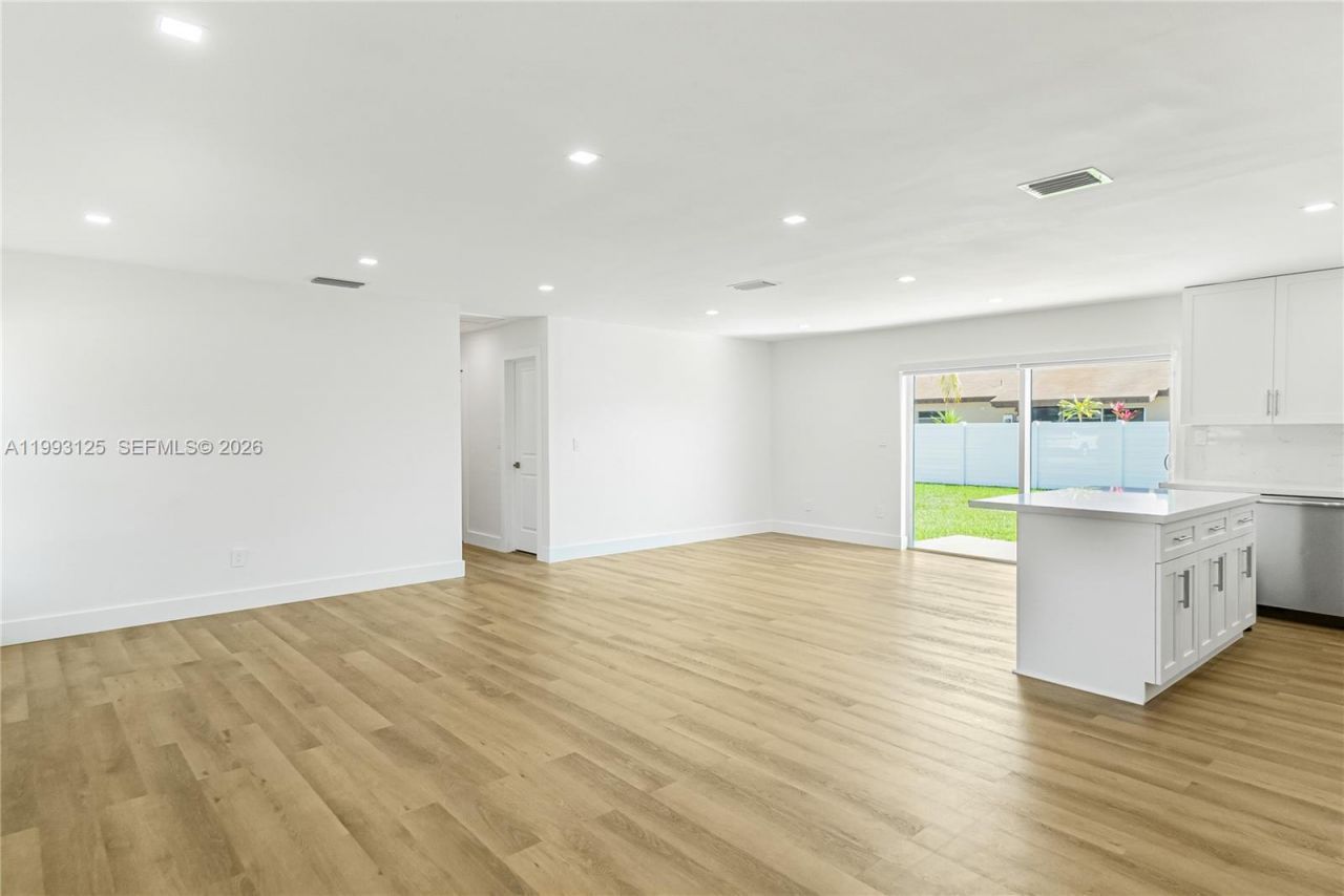 12020 SW 108th St , Unit 12020, Miami, FL 33186 Photo