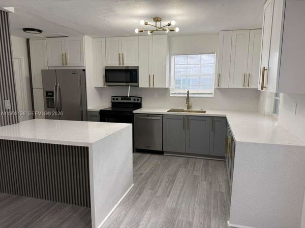 7120 Allen St , Hollywood, FL 33024