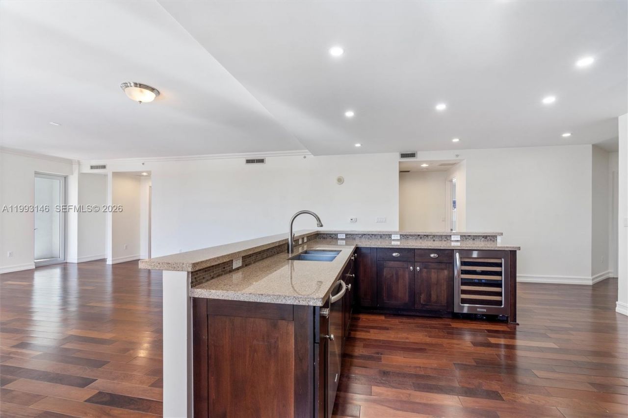 455 E Palmetto Park Rd , Unit 3W, Boca Raton, FL 33432 Photo