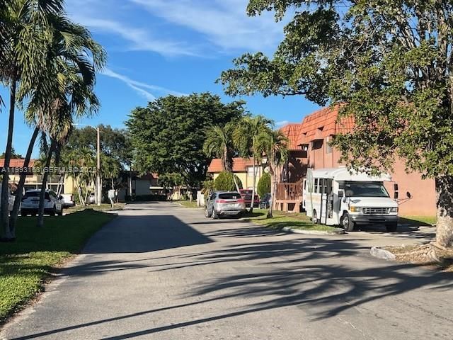 6395 W 27th Ct , Unit 102, Hialeah, FL 33016 Photo