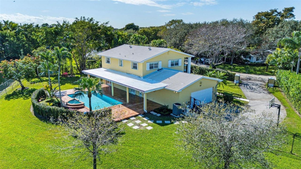 11401 SW 72nd Pl , Pinecrest, FL 33156 Photo