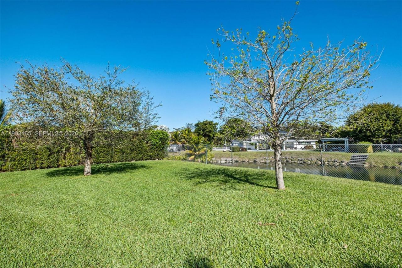 11401 SW 72nd Pl , Pinecrest, FL 33156 Photo