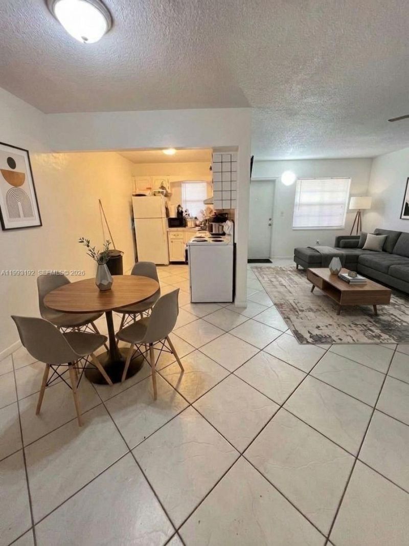 1747 Rodman St, Unit 309, Hollywood, FL 33020 Photo