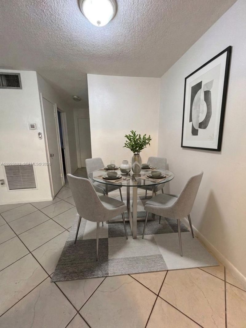 1747 Rodman St, Unit 309, Hollywood, FL 33020 Photo