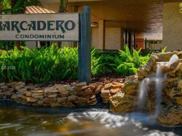 5252 NE 6th Ave , Unit A31, Oakland Park, FL 33334