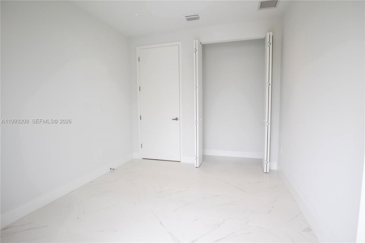 3374 Day Ave , Unit #A, Miami, FL 33133 Photo