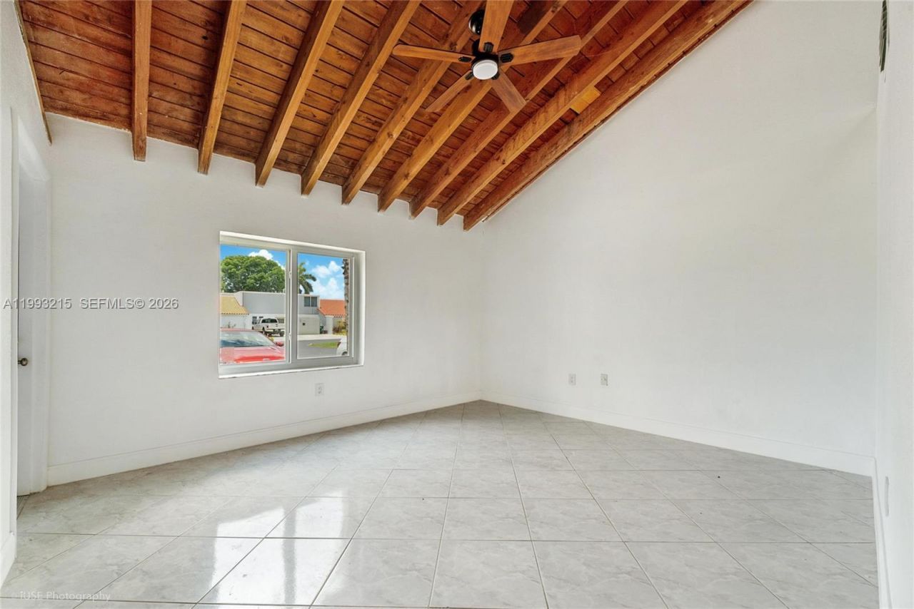 2211 SW 122nd Ct , Miami, FL 33175 Photo