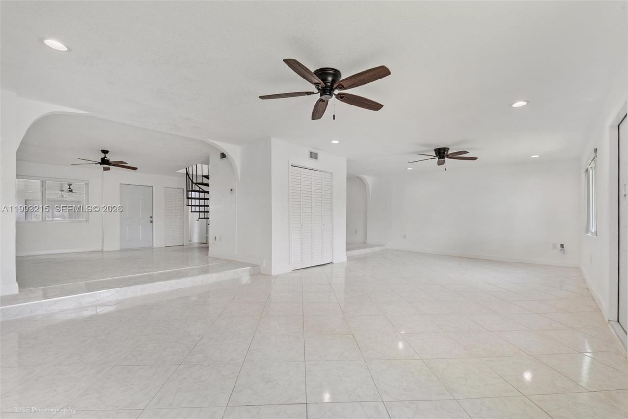 2211 SW 122nd Ct , Miami, FL 33175 Photo