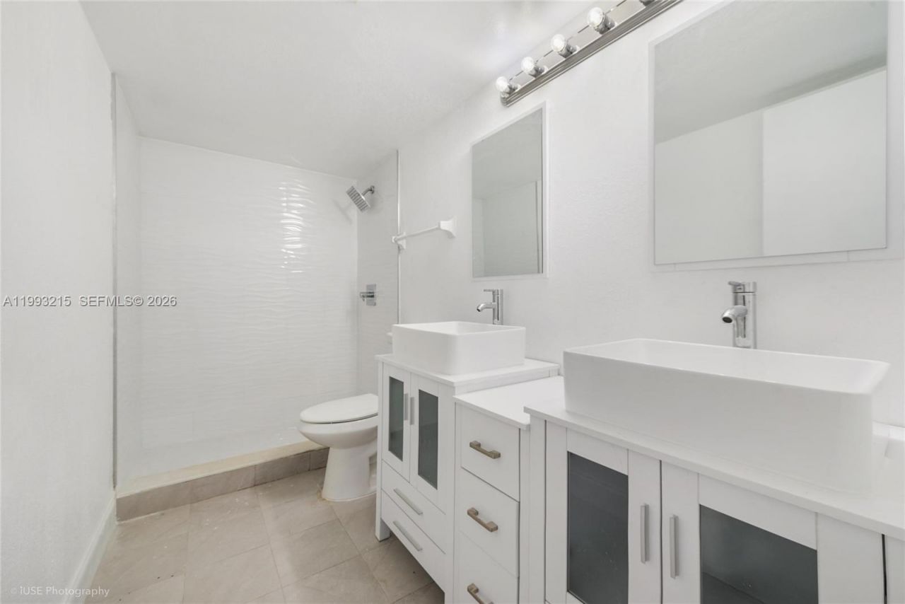 2211 SW 122nd Ct , Miami, FL 33175 Photo