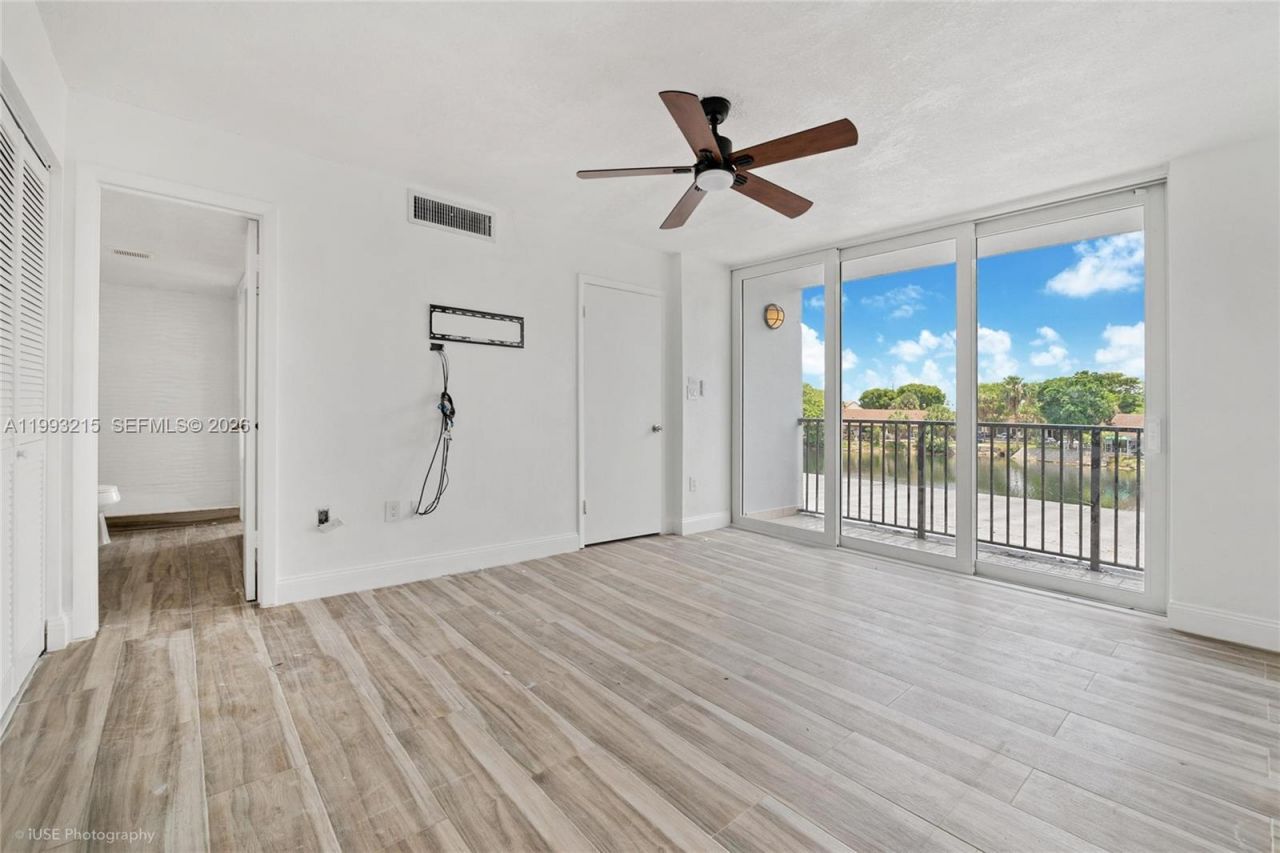 2211 SW 122nd Ct , Miami, FL 33175 Photo