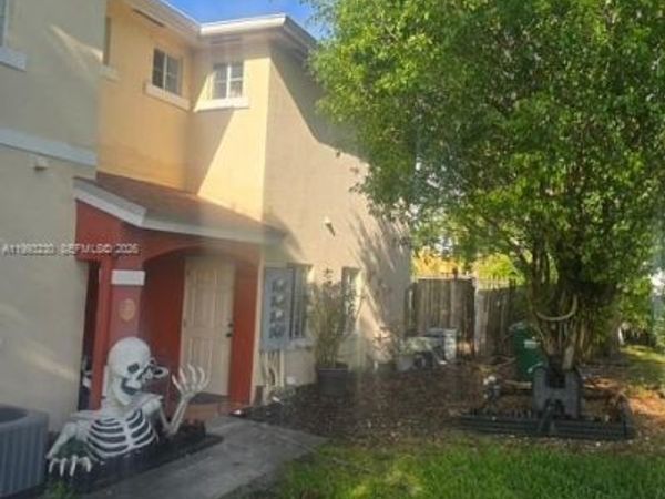 18614 SW 100th Ave , Unit 18614, Cutler Bay, FL 33157