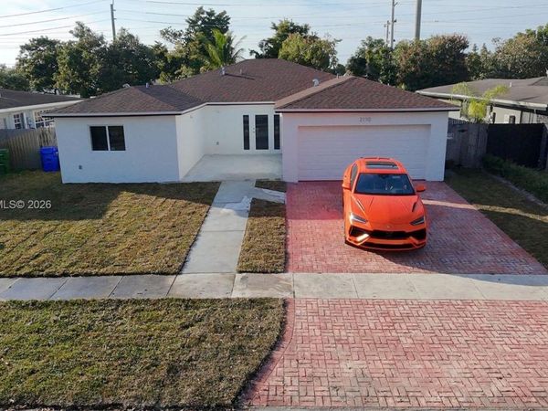 2110 NW 91st Ter , Pembroke Pines, FL 33024