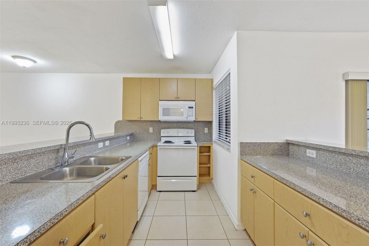 22721 SW 88th Pl, Unit 10-19, Cutler Bay, FL 33190 Photo