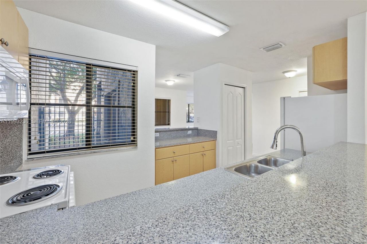 22721 SW 88th Pl, Unit 10-19, Cutler Bay, FL 33190 Photo