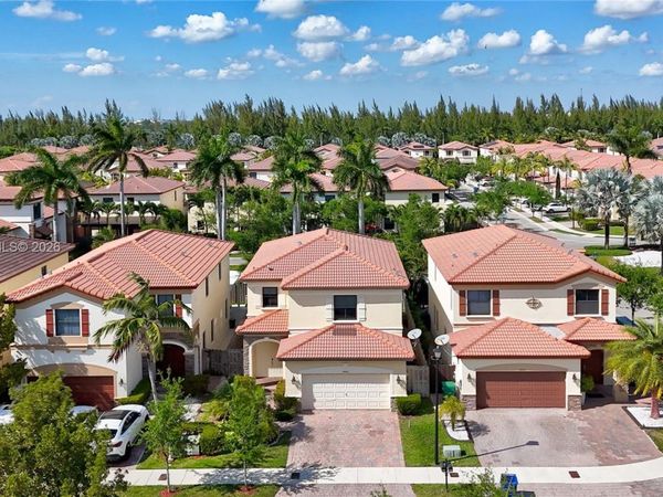 10021 NW 87th Ter , Doral, FL 33178