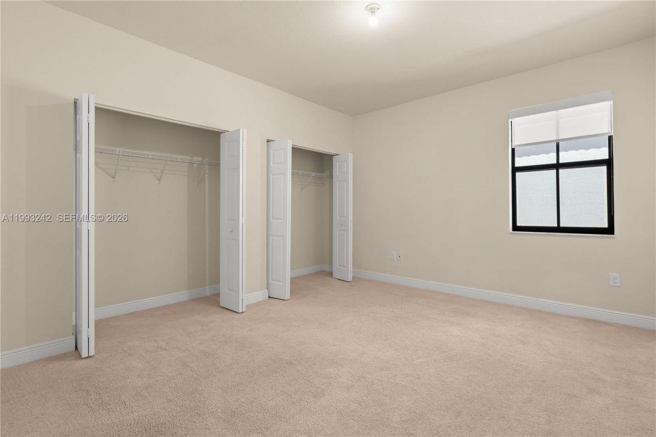 10021 NW 87th Ter, Doral, FL 33178 Photo