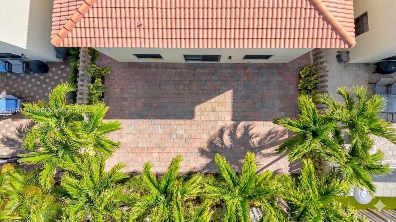 10021 NW 87th Ter, Doral, FL 33178 Photo