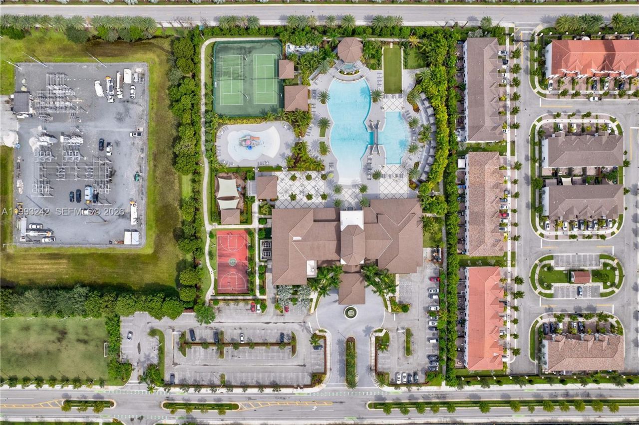 10021 NW 87th Ter, Doral, FL 33178 Photo