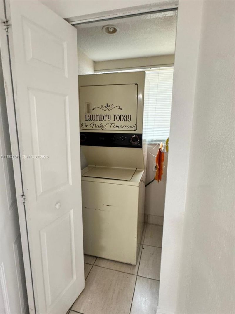 1910 SW 17th Ave , Unit 4, Miami, FL 33145 Photo