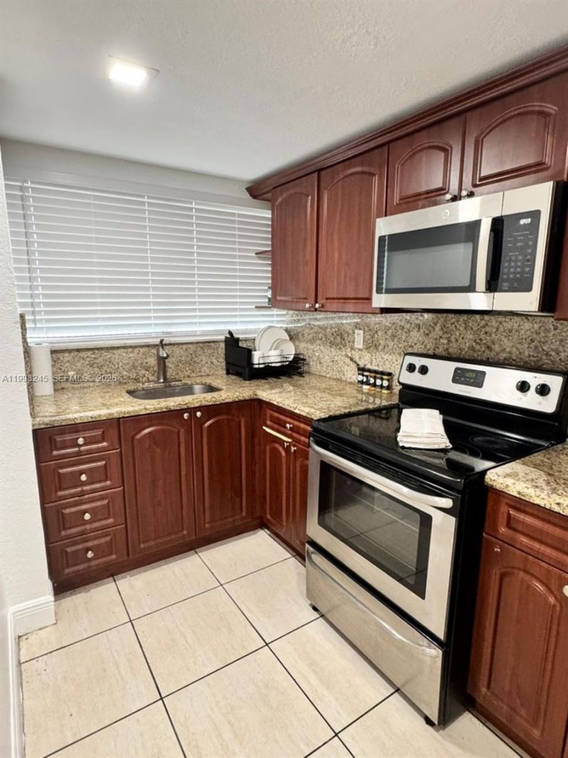 1910 SW 17th Ave, Unit 4, Miami, FL 33145 Photo