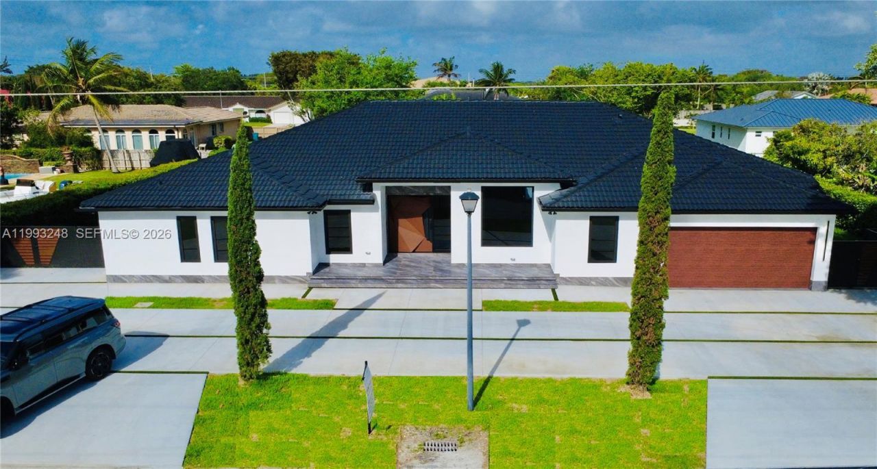 19880 SW 134th Ave, Miami, FL 33177 Photo