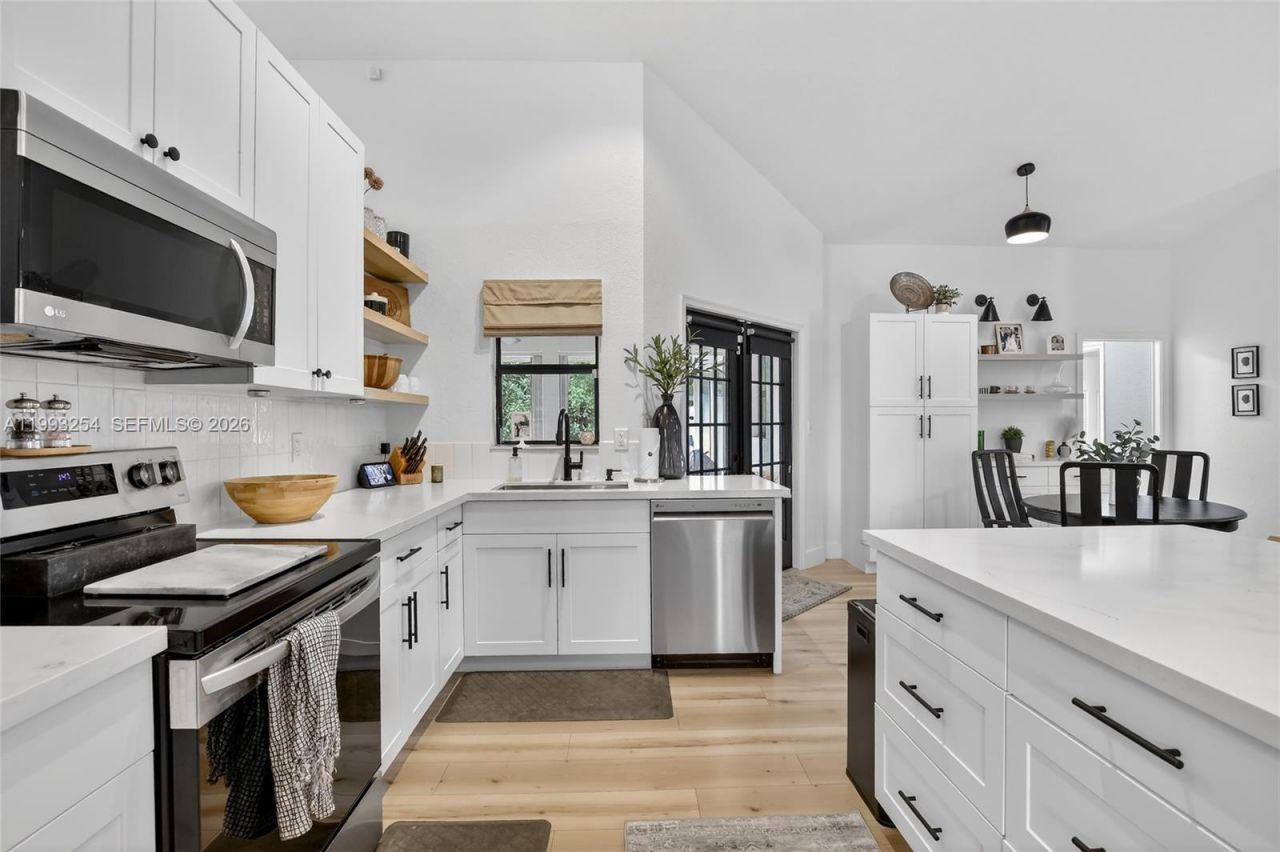 10910 NW 18th Ct, Plantation, FL 33322 Photo