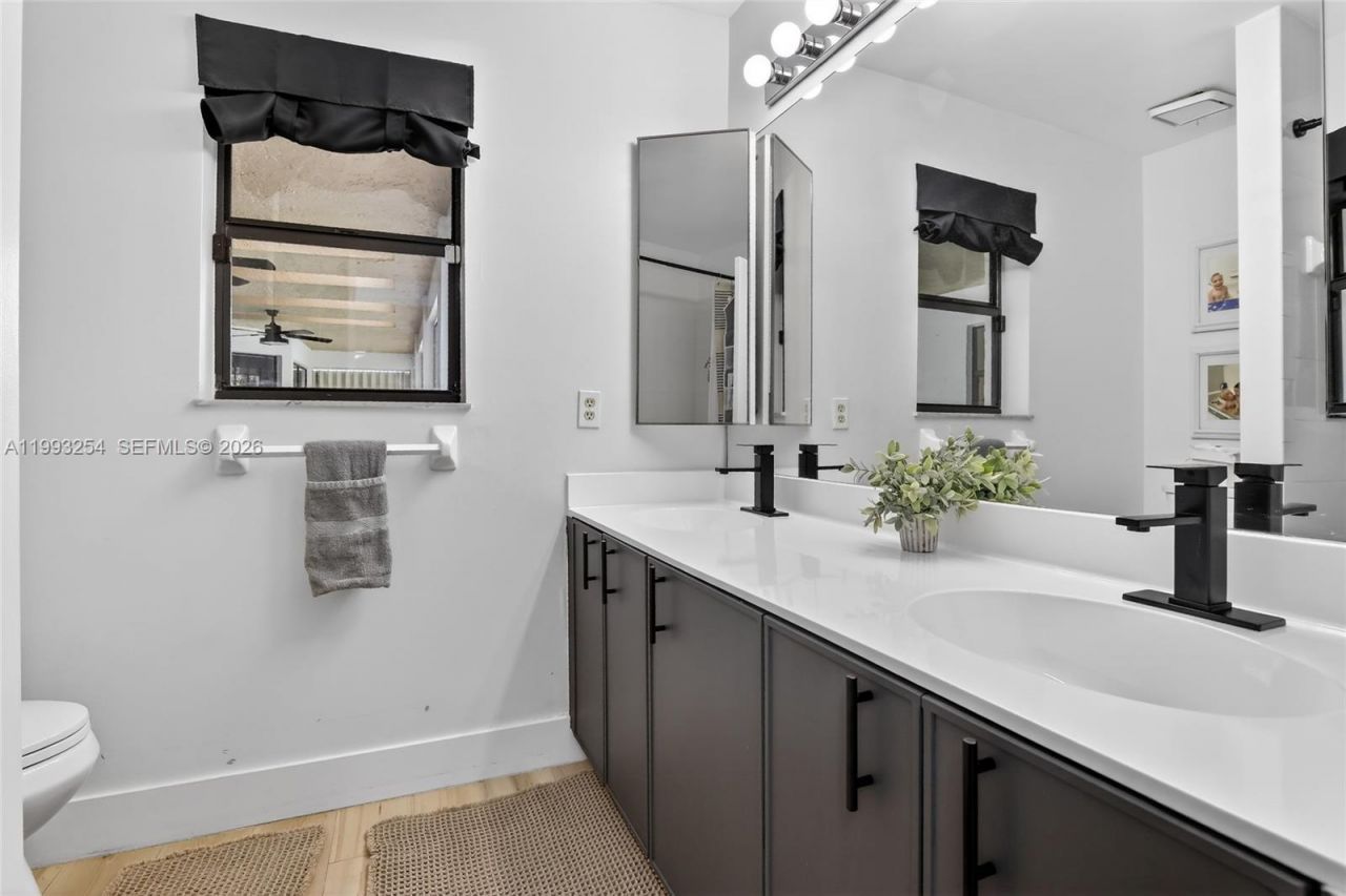 10910 NW 18th Ct, Plantation, FL 33322 Photo