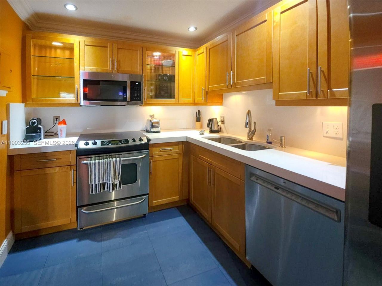 401 Golden Isles Dr, Unit 101, Hallandale Beach, FL 33009 Photo