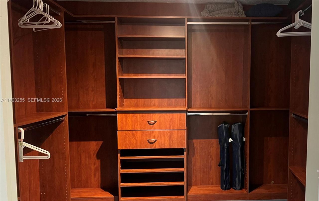 401 Golden Isles Dr , Unit 101, Hallandale Beach, FL 33009 Photo