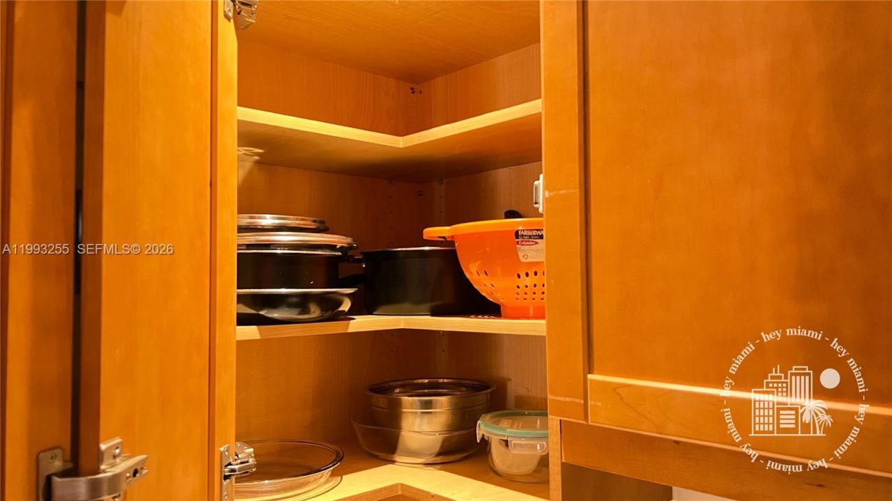 401 Golden Isles Dr , Unit 101, Hallandale Beach, FL 33009 Photo