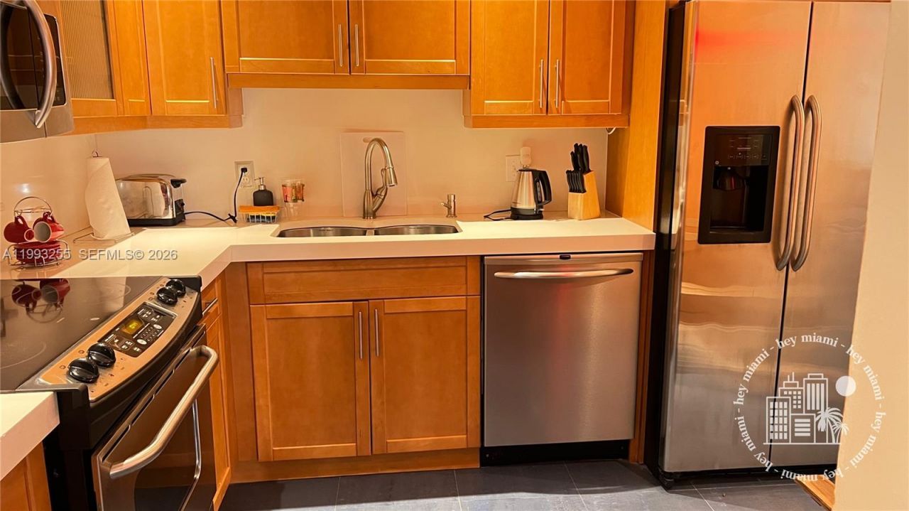 401 Golden Isles Dr , Unit 101, Hallandale Beach, FL 33009 Photo