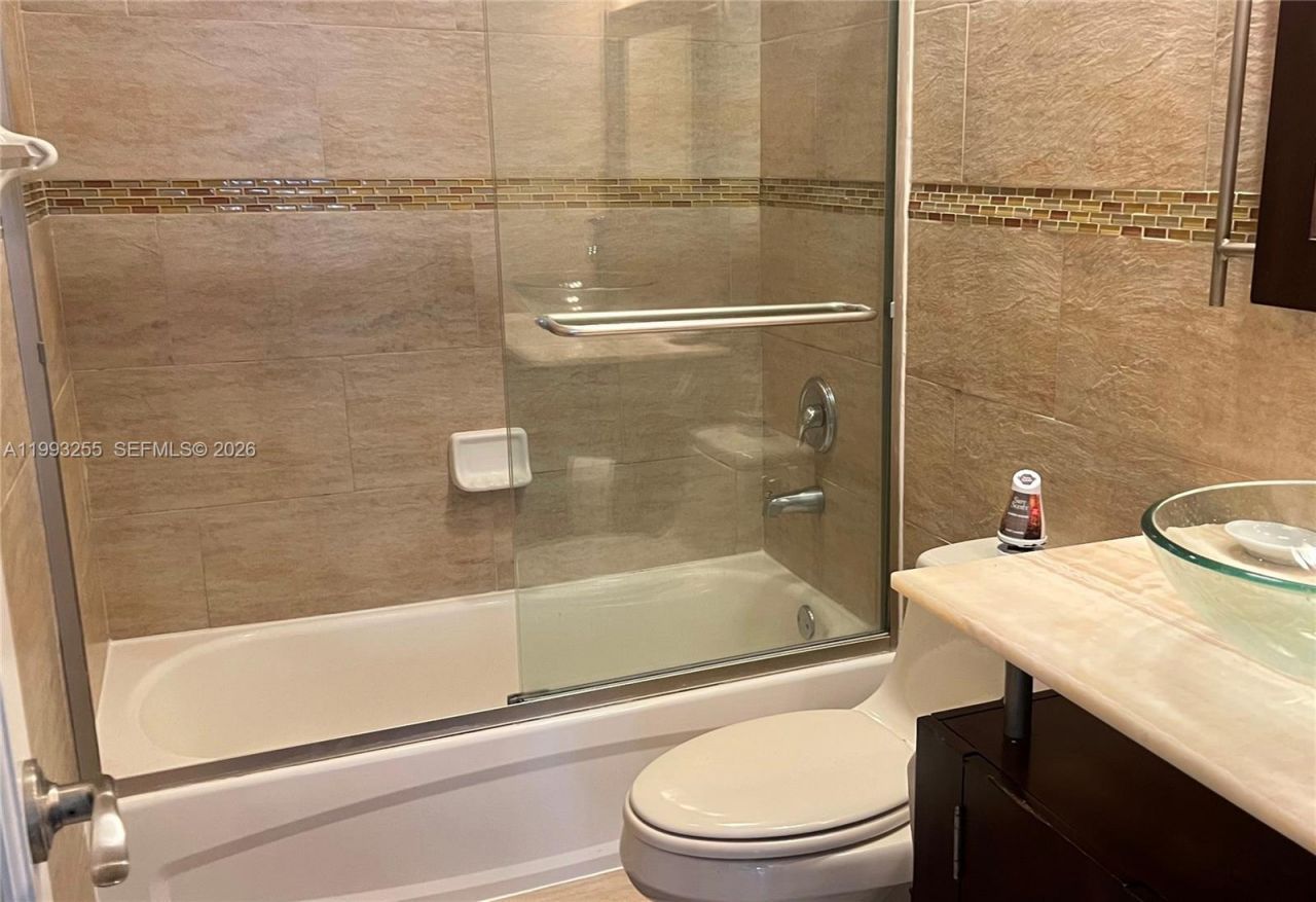 401 Golden Isles Dr, Unit 101, Hallandale Beach, FL 33009 Photo