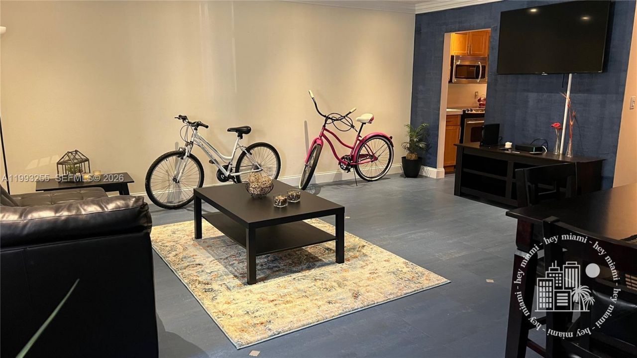 401 Golden Isles Dr , Unit 101, Hallandale Beach, FL 33009 Photo