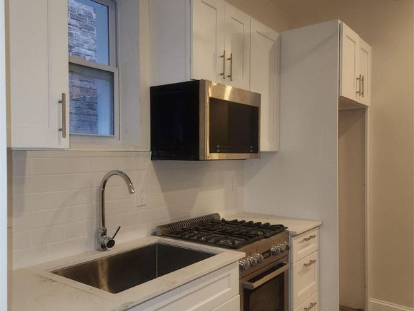 93 Elliott Avenue , Unit 2, Yonkers, NY 10705