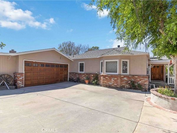 10457 Variel Avenue, Chatsworth, CA 91311